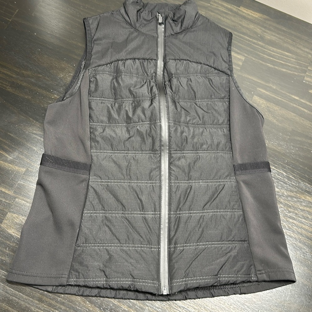 Avia women’s black vest